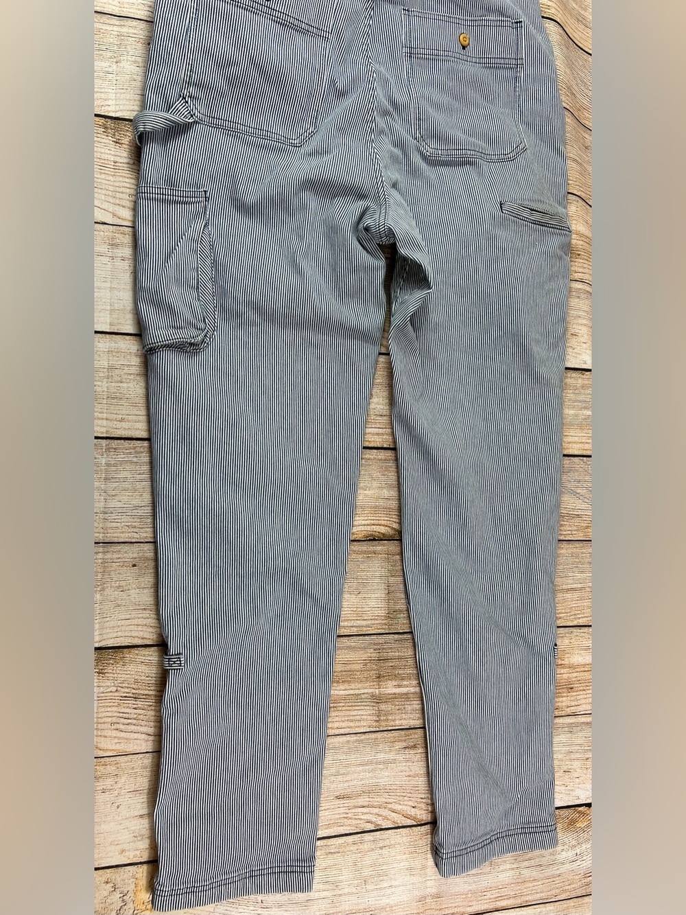 Women’s Duluth Trading Overalls Size Mx33 Rootstock Engineer Striped Gardening - Picture 12 of 13